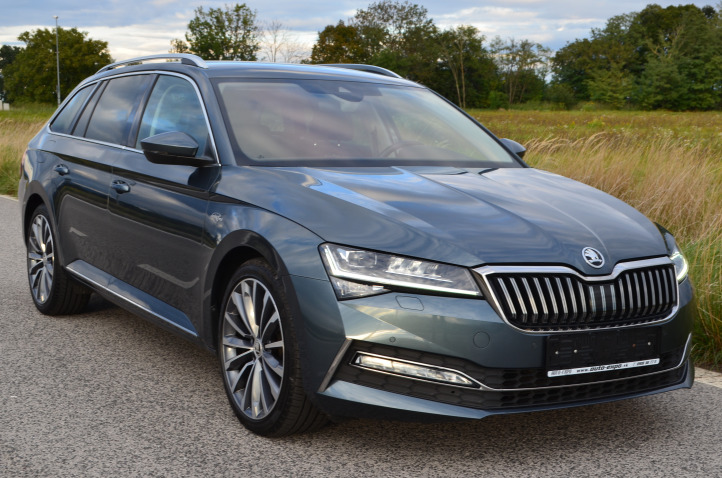 ŠKODA SUPERB 2.0 TDI DSG LAURIN & KLEMENT WEBASTO CANTON VIRTUAL COCPIT CRYSTAL LED MATRIX ADAPTIV KAMERA