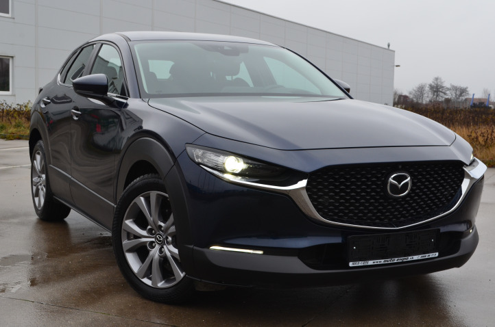 MAZDA CX-30 2.0 e-SKYACTIV G EXCLUSIVE LINE 122 PS HEAD-UP 360 STUPŇOV KAMERA LED ADAPTIV TEMPOMAT MŔTVY UHOL