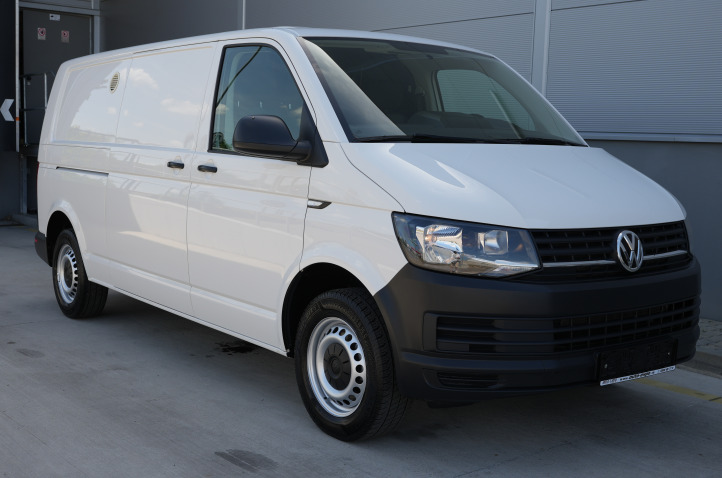 VOLKSWAGEN TRANSPORTER T6 2.0 TDI 150PS LONG-PREDĹŽENÝ WŰRTH WEBASTO KAMERA  2,8 TONY NAVI ŤAŽNÉ ZAR ***114.000KM***
